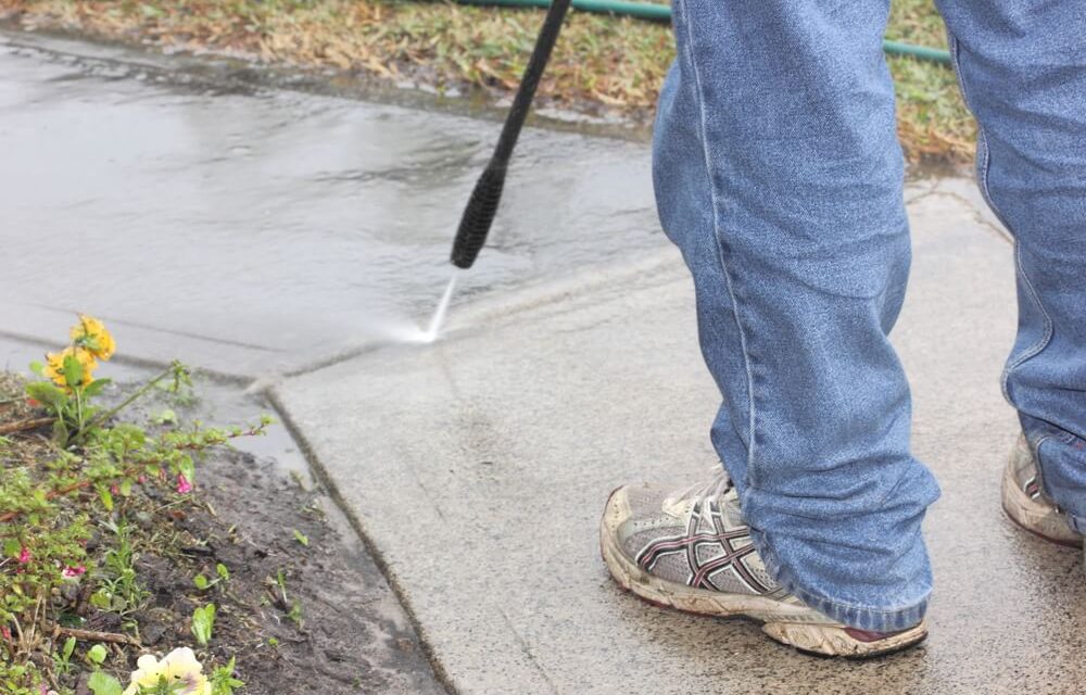 4 dicas incríveis de limpeza de pisos externos